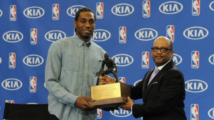 欧冠进球榜更新：莱万连续破门,（欧冠射手榜刷新：莱万连场建功）