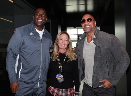 甘超对阿奇姆彭做闭嘴手势，钟义浩扳平比分后做同样手势回击（甘超向阿奇姆彭做噤声手势，钟义浩扳平后以同样动作回敬）