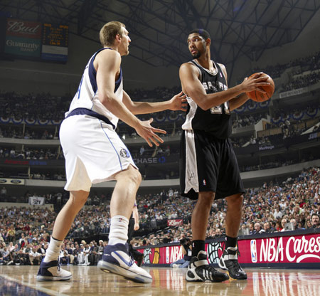 多纳鲁马身价上涨500万至4500万欧，领跑世界门将身价榜（多纳鲁马身价增500万至4500万欧，领跑全球门将身价榜）