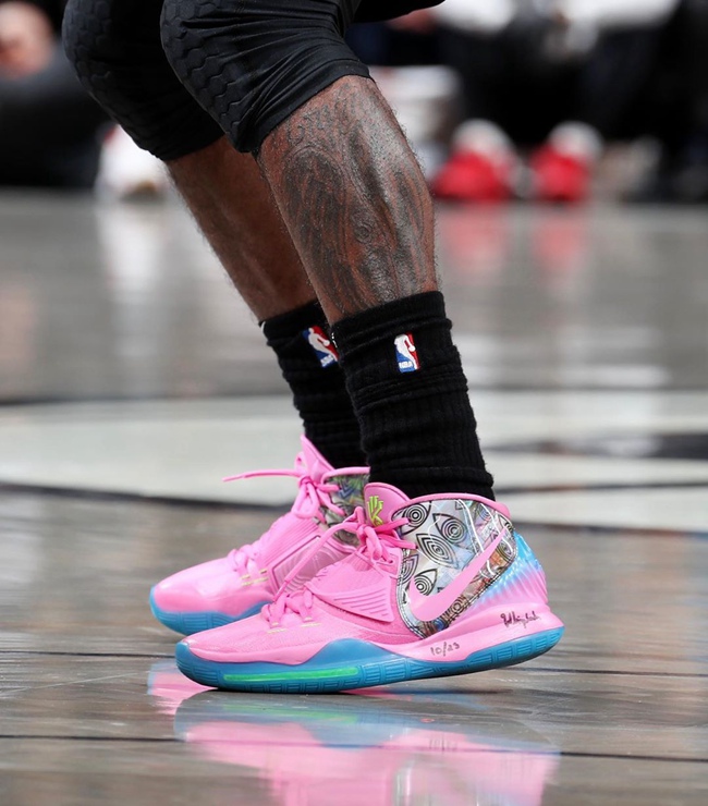 约基奇不爱篮球？欧媒：他对篮球痴迷到极致，会回看训练录像（遭质疑不爱篮球，欧媒称约基奇痴迷至极，连训练录像都反复回看）