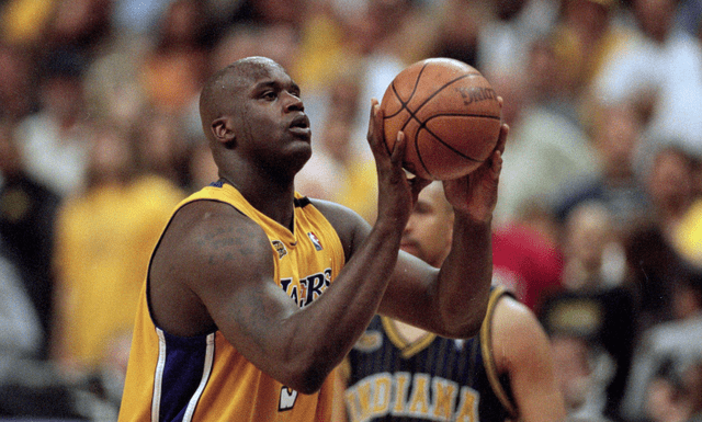 阿齐兹：太早丢球让局面困难，感谢远征球迷下雨还支持我们（阿齐兹：早早失球令比赛被动，感谢冒雨远征支持的球迷）