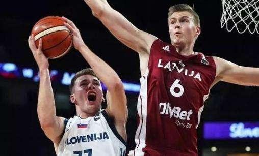 延边出台推进足球高质量发展举措，加强对职业足球的政策扶持（延边推出足球高质量发展方案，强化职业足球政策支持）