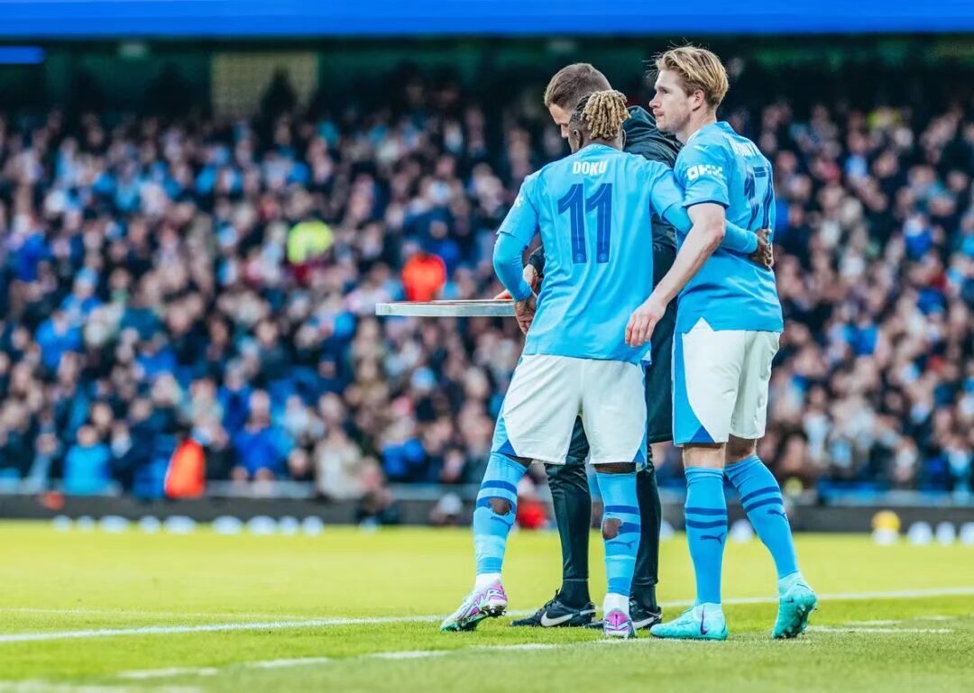 绿军三分43投21中！斯波：我们自身失误给了对手太多空位三分机会（绿军三分狂飙43投21中，斯波：我们的失误让对手频获空位三分）