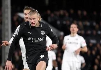 太阳报：贝克汉姆的大儿子布鲁克林在社媒上屏蔽了全家（英媒《太阳报》：贝克汉姆长子布鲁克林在社交平台拉黑全家）