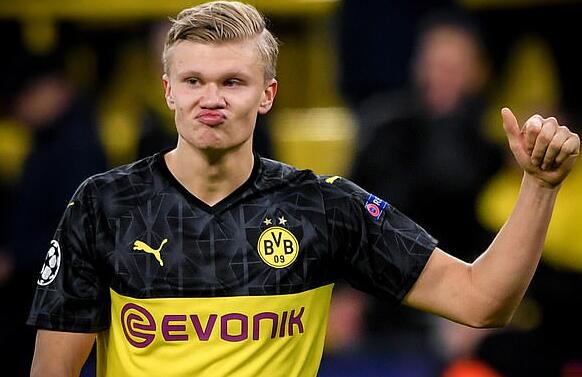 黄紫昌发社媒告别河南队：河南足球一定会有更辉煌的明天（黄紫昌社媒告别河南队：坚信河南足球明天更辉煌）