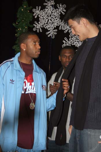 哈兰德百球：左脚71+右脚11，头球11个，其他部位1球（哈兰德百球构成：左脚71球、右脚11球、头球11球、其他1球）