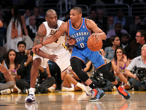 美记：欧文一直渴望复出，乐观估计他会在全明星前回归（美媒：欧文渴望尽快复出，乐观预计将于全明星前回归）