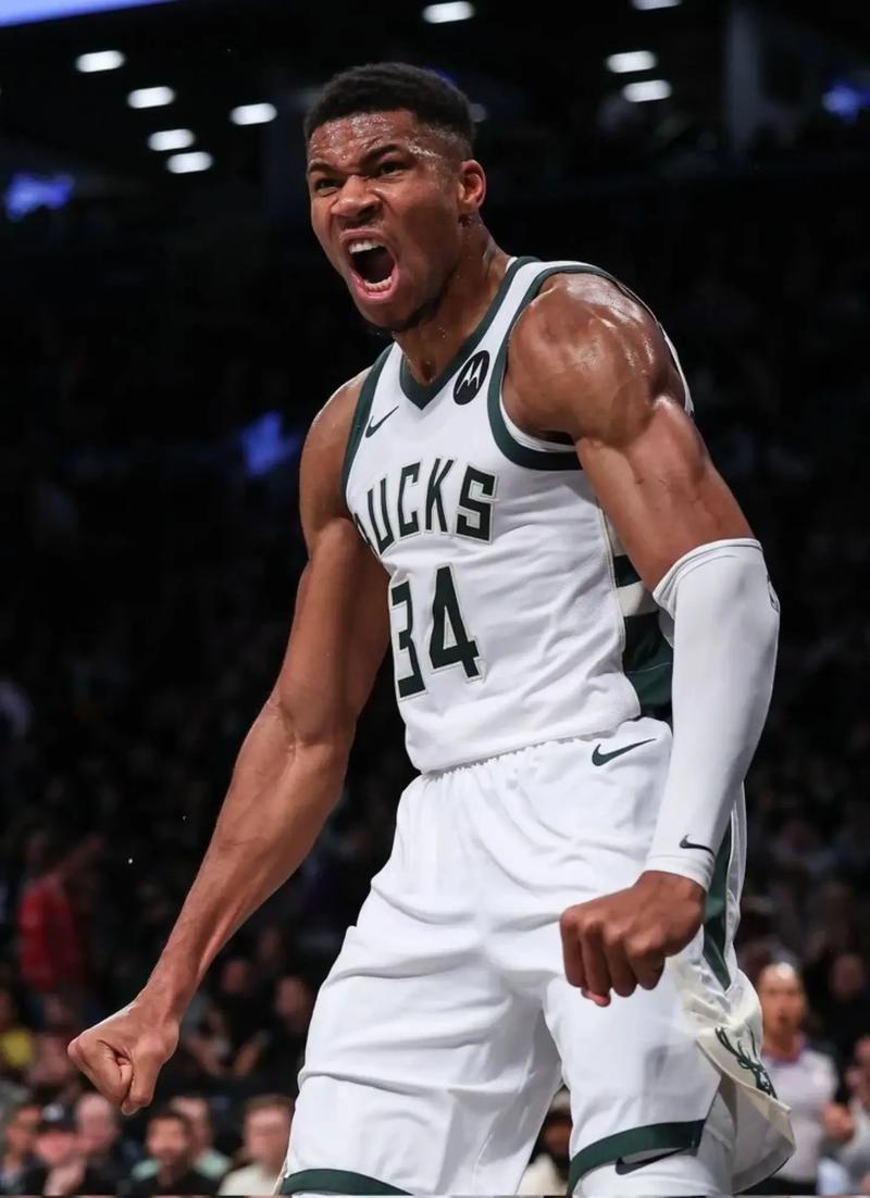 切尔西客战伯恩利冲击7连胜，历史数据呈碾压之势（切尔西客场对阵伯恩利冲击七连胜，历史交锋占据压倒性优势）