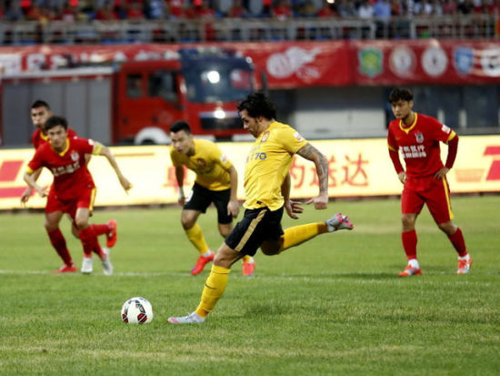 达拉博纳：03年欧冠决赛前，大因扎吉和舍瓦发生争执互相辱骂（达拉博纳称：2003年欧冠决赛前，皮波因扎吉与舍甫琴科激烈争吵并互相辱骂）