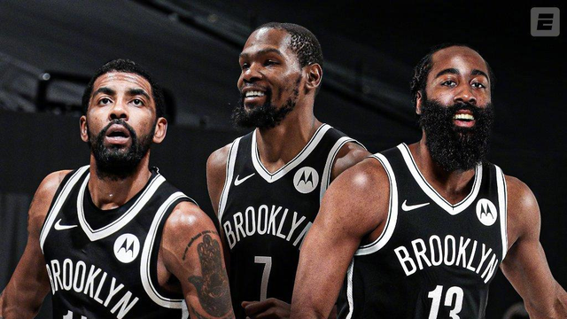 奥纳纳想回曼联遭拒绝，明夏或2000万转会沙特！要求加薪原因曝光（奥纳纳回归曼联无望：明夏或2000万转投沙特，加薪诉求缘由曝光）