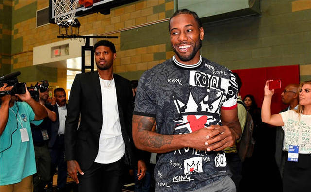 “追风少年”曲波忆国足生涯，深情感谢米卢（曲波回顾国足岁月：“追风少年”深情致谢米卢）