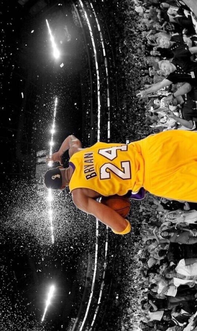 阿圭罗：拉什福德在巴萨表现出色，看起来非常适应球队（阿圭罗：拉什福德在巴萨状态上佳，已很好融入球队）