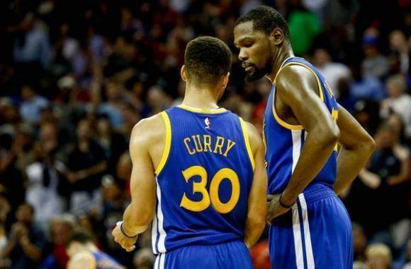 英超战报：佳夫双响，纽卡4-1埃弗顿，获联赛客场首胜（英超快报：佳夫梅开二度，纽卡4-1客胜埃弗顿，斩获联赛客场首胜）